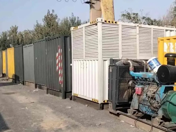 长汀200KW柴油发电机机组每小时油耗是多少？
