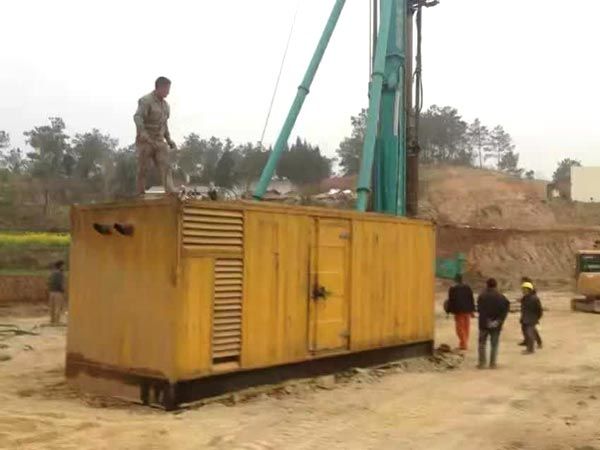 长汀如何判断水冷式机油散热器密封件是否需要更换？